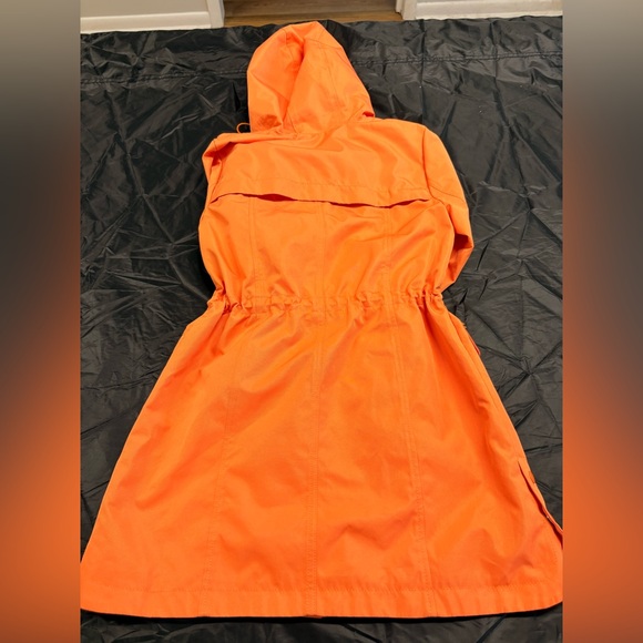 Talbots spring/rain coat - Picture 2 of 3